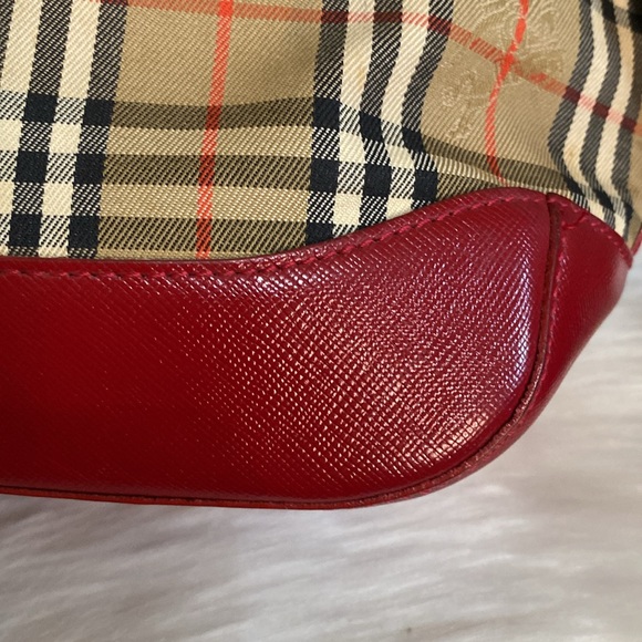 Burberry Small Shoulder Bag - Picture 8 of 17